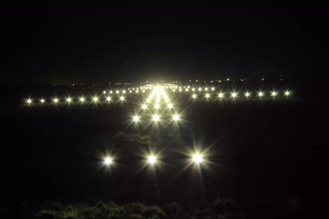 �������ǹ��ʻ����ܵ��ϵ�LED�Ƶ����ˣ�